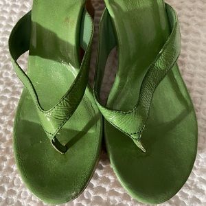 Ugg’s Cork Heel Sandals Size 7